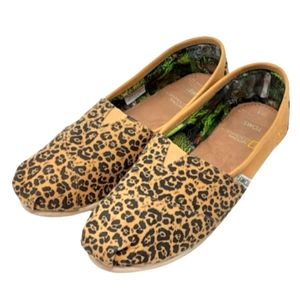 Toms National Geographic women's leopard print slip on flats, loafers, 8